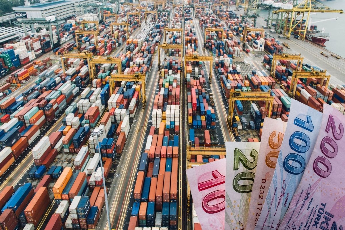 Türk lirasıyla dış ticaret 9 ayda 1 trilyon lirayı aşarak rekor kırdı