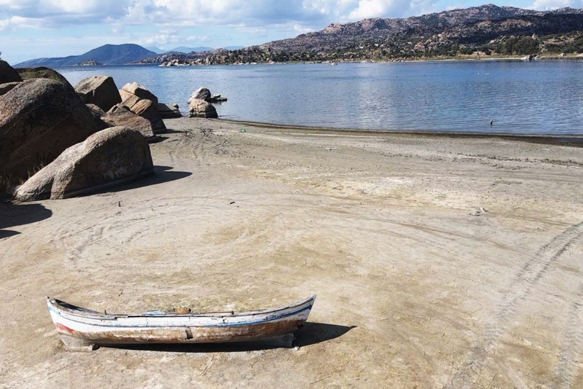 Bafa Gölü'nde kuraklık tehlikesi: 40 metre çekildi