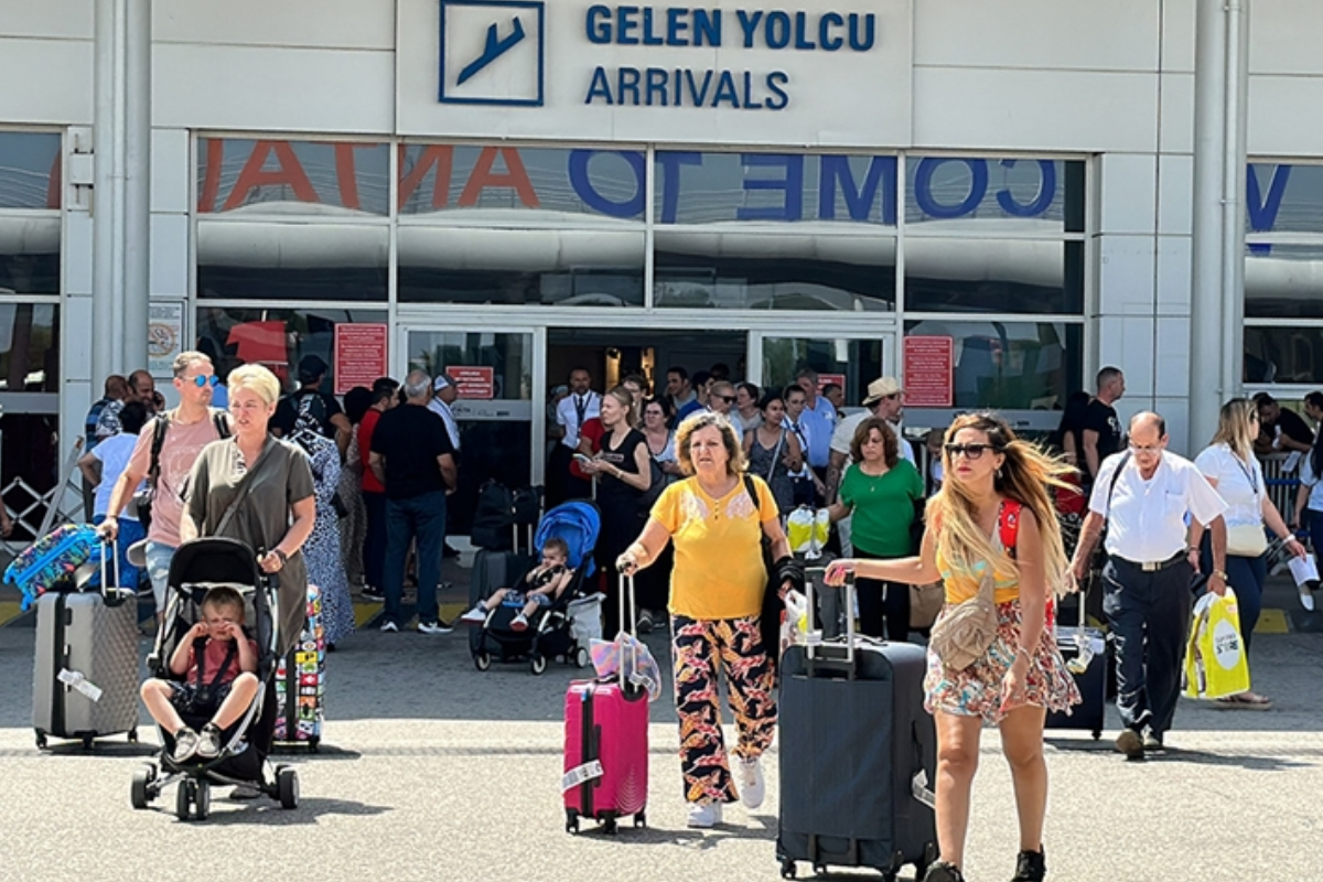 Antalya'da geçen yılki turist sayısı yakalandı; en fazla turist Rusya'dan geldi