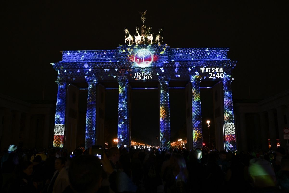 Berlin'de ışık festivali gerçekleştirildi