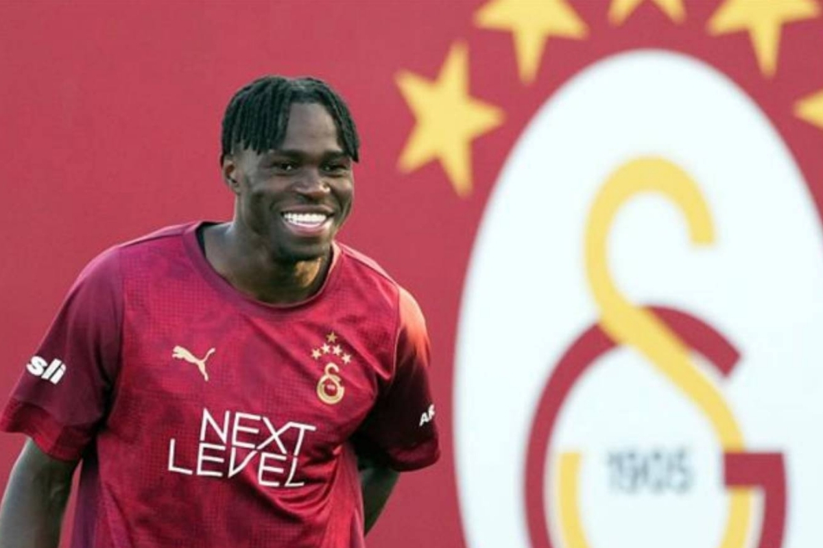 Liverpool maçında dikkatleri üzerine çeken Singo’ya Aston Villa talip oldu