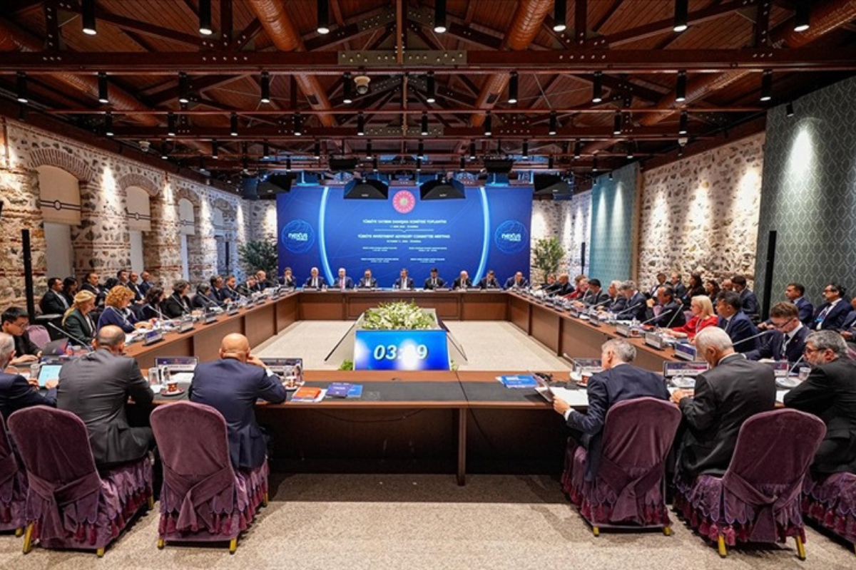 Dolmabahçe’de yapılan Yatırım Dayanışma Komitesi’ne dünyanın en büyükleri arasındaki 35 şirketin temsilcileri de katıldı