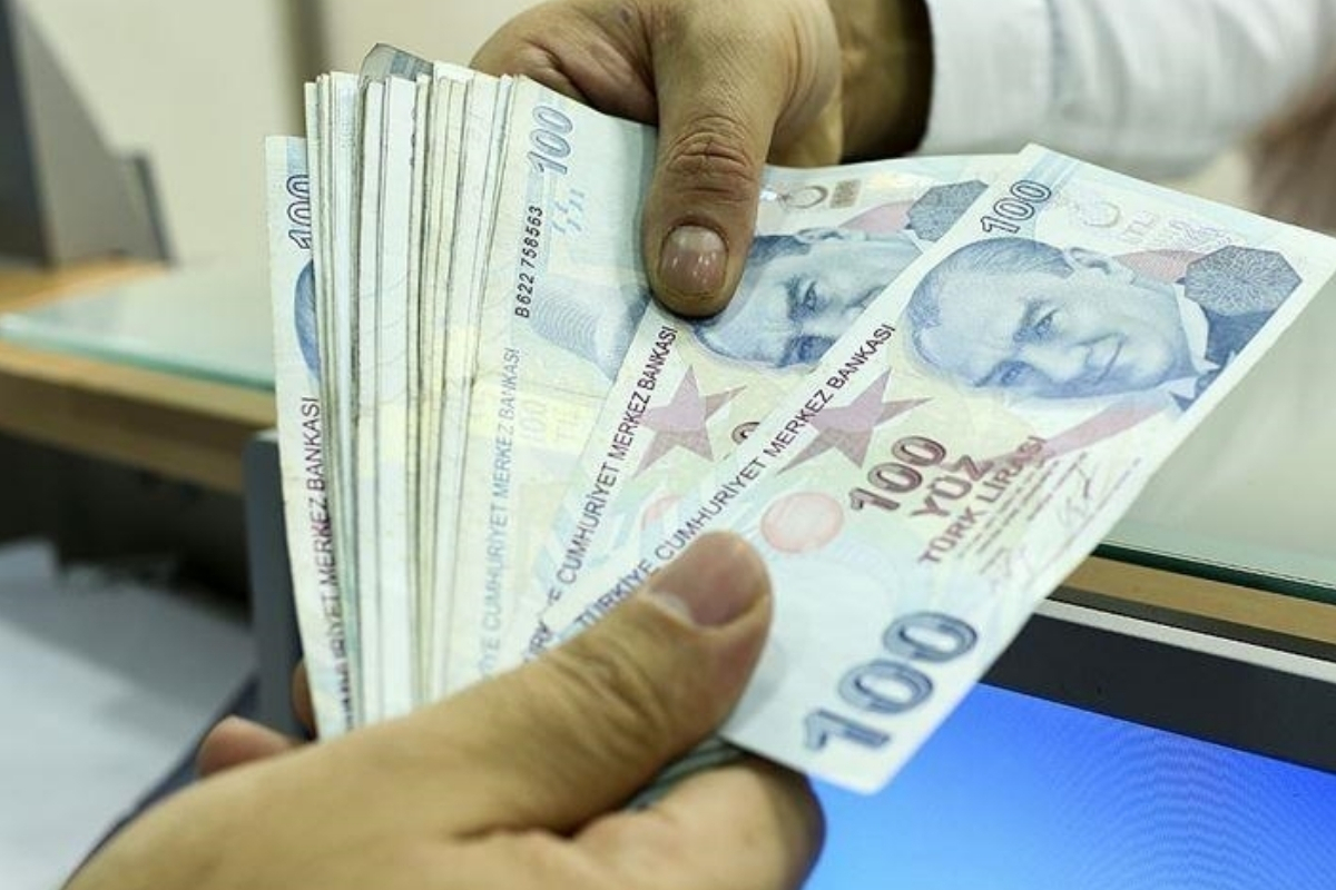 Bankalar emekli müşterilerini çekmek için promosyon yarışını kızıştırdı: 12 bin TL’den başlayan teklifler ek ödemelerle 32 bin TL’ye ulaşıyor