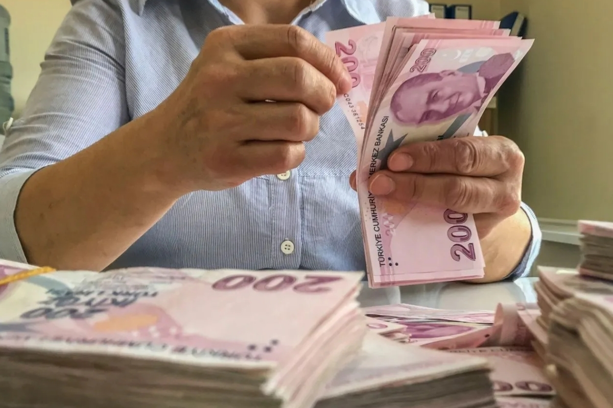 Adalet Bakanlığı’ndan maaş haczi düzenlemesi: Gelire göre kademeli sistem geliyor, dörtte bir haciz kaldırılıyor