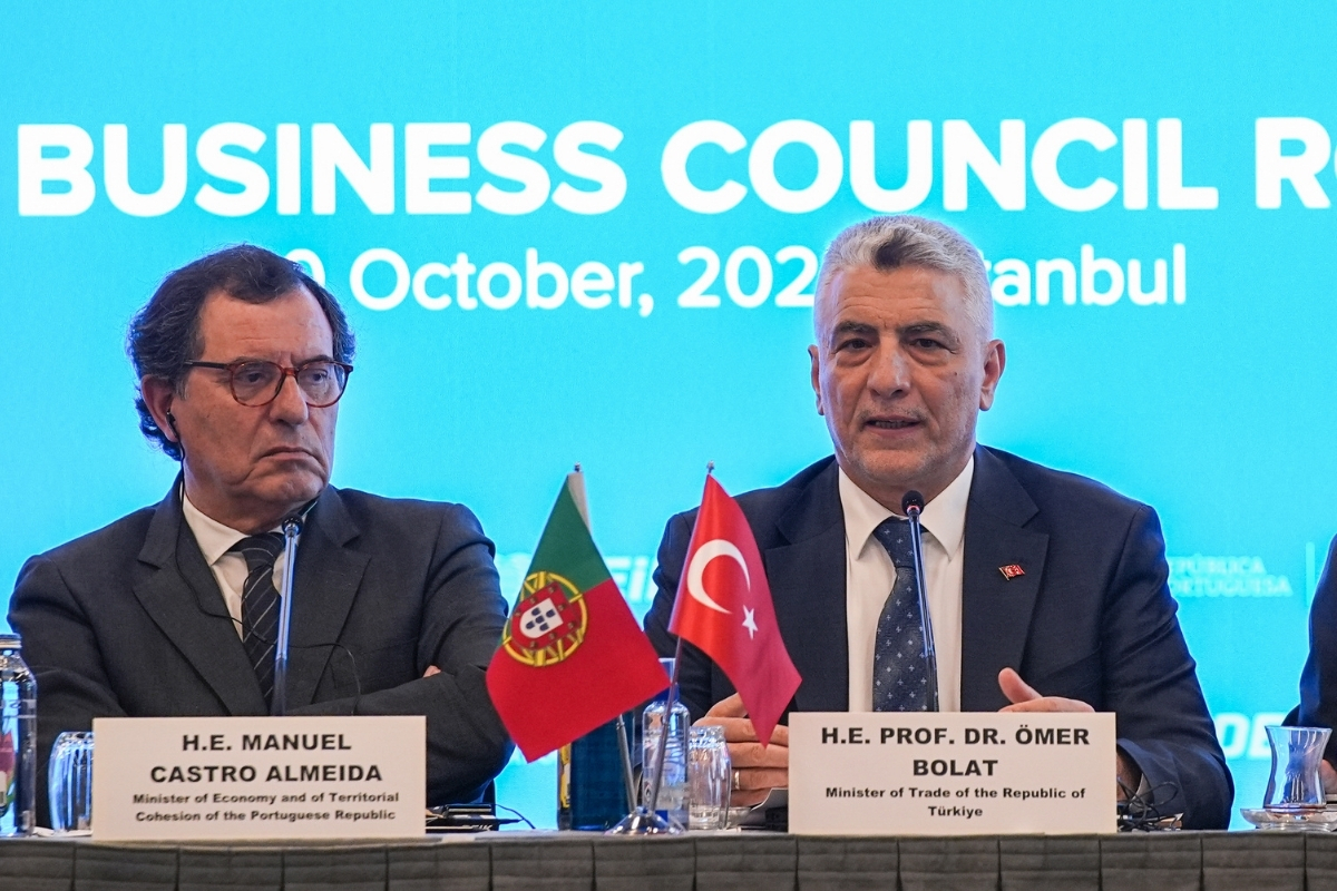 Ticaret Bakanı Ömer Bolat, Türkiye-Portekiz İş Forumu'nda konuştu: Ticaret hacminde bu yıl önemli bir yükseliş görüyoruz