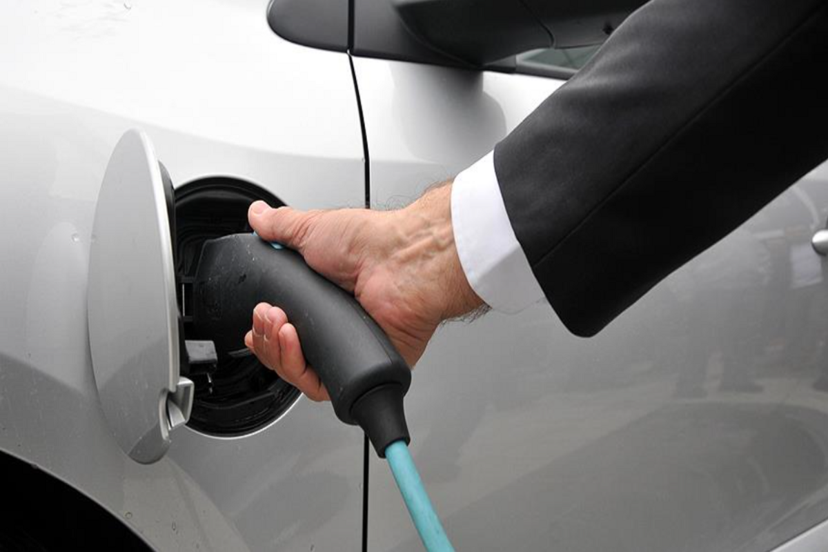 ÖTV düzenlemesine rağmen Türkiye’de elektrikli otomobil satışları yılın ilk 10 ayında yüzde 133 arttı
