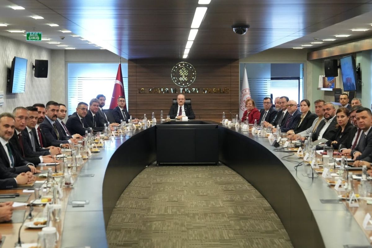 2026 Türk dünyası turizm başkenti Ankara'da etkinlik heyecanı başladı: Ankara 2026 resmi logosu tanıtıldı