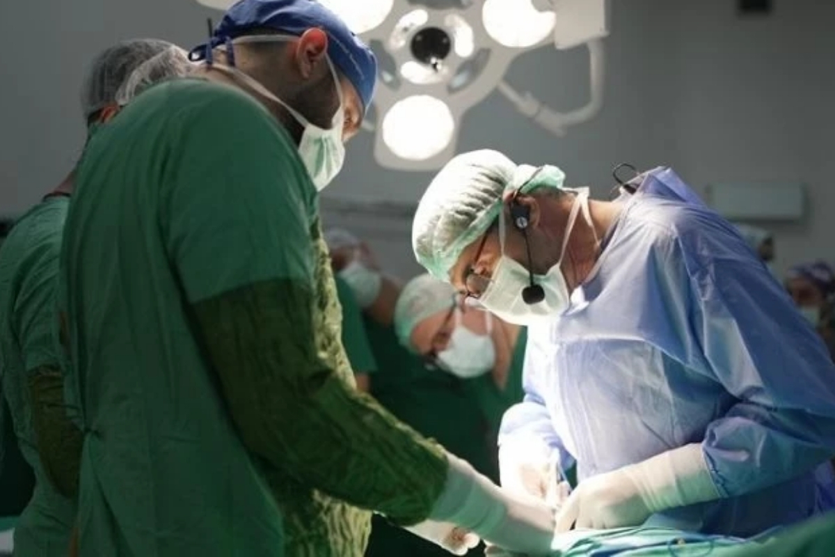Bademcik ameliyatı sonrası 3 yaşındaki çocuğun beyninde oluşan hasar için mahkemeden ameliyatı yapan doktora 79 milyon TL tazminat kararı çıktı