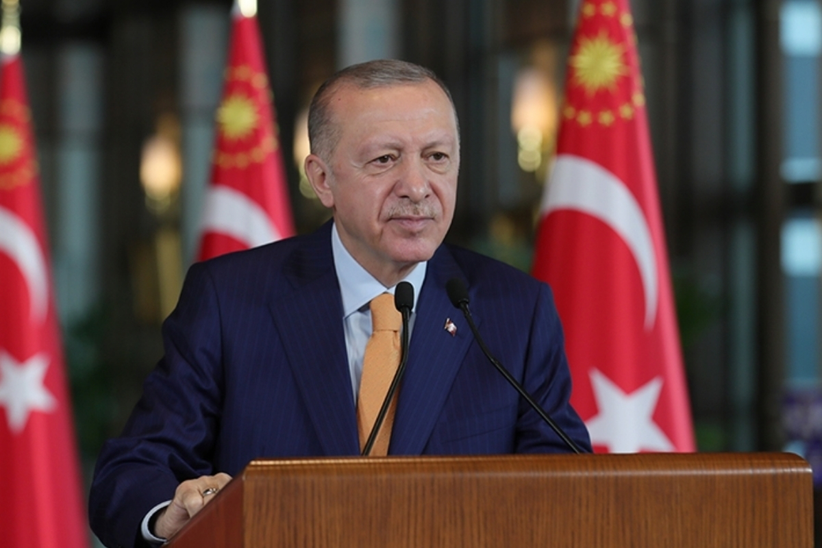 Erdoğan, 22 ülkeden araştırmacı ve akademisyenlerin katıldığı Rize zirvesinin ekonomik, ticari ve akademik işbirliklerini geliştireceğini vurguladı