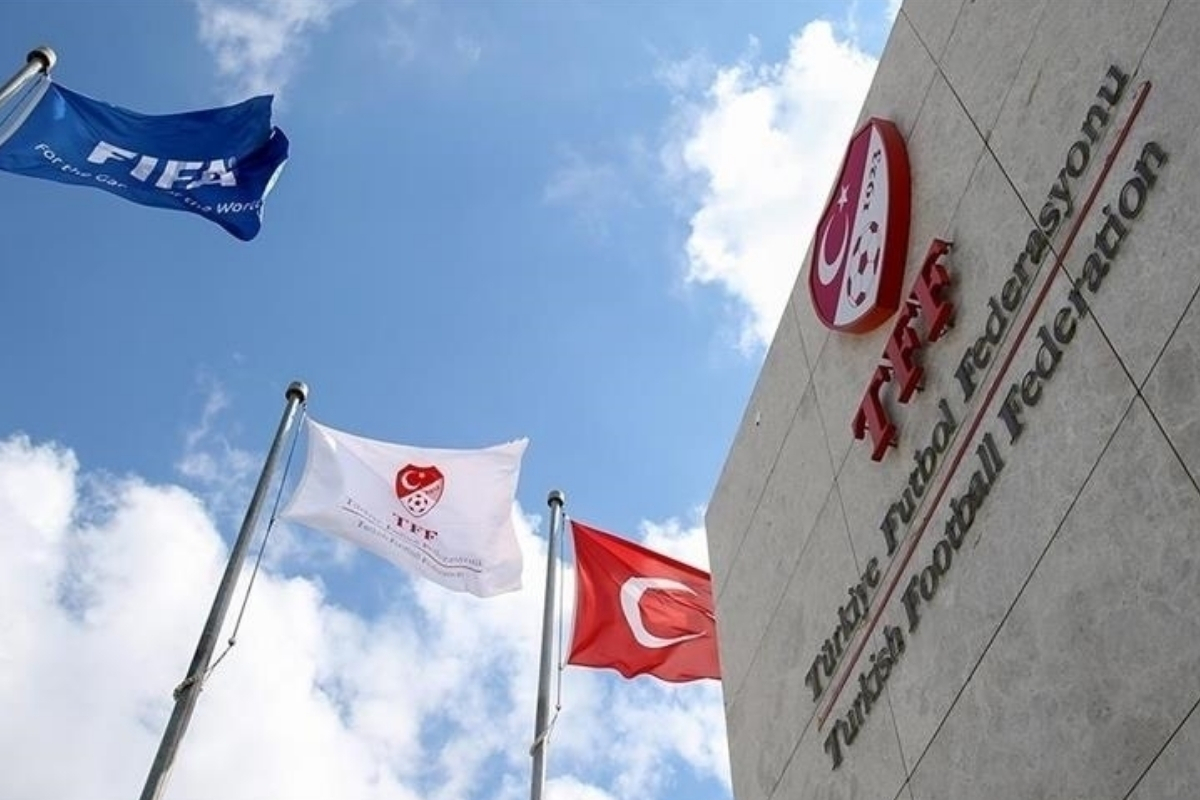 TFF’den sert adım: Aralarında Fenerbahçe, Galatasaray ve Beşiktaş’ın da bulunduğu 10 kulüp disipline gönderildi