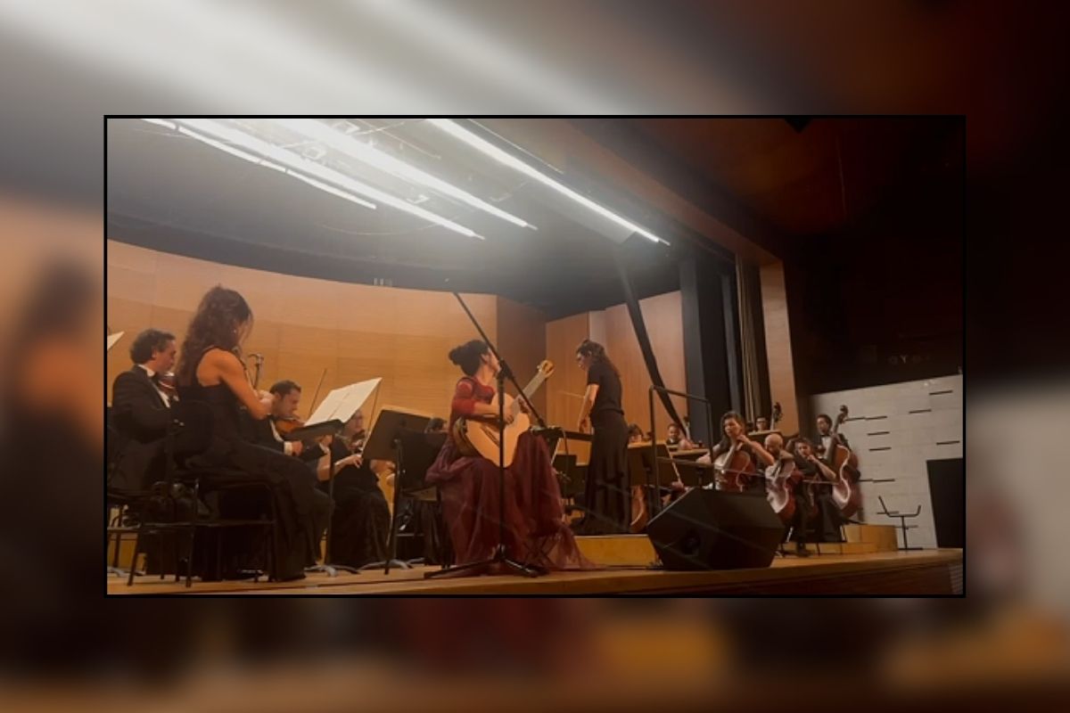 Çinli gitarist Xuefei Yang, Bursa'da müzikseverlerle buluştu