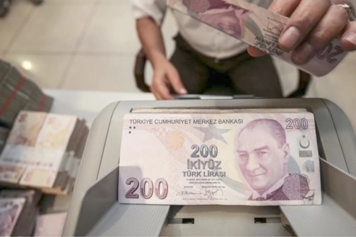 TCMB, ihracat ve döviz kazandırıcı hizmetler reeskont kredilerinin günlük limitini 4,5 milyar liraya yükseltti