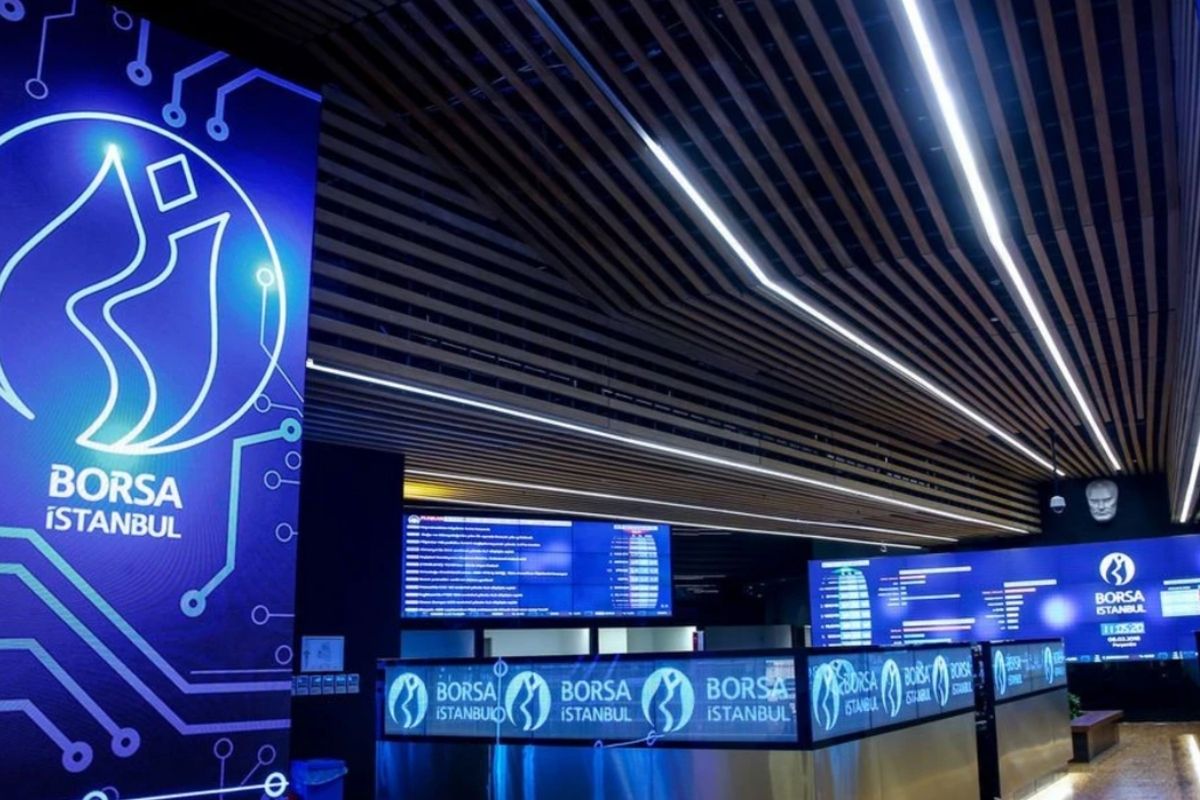 Haftanın son gününü yüzde 3,14 değer kazanarak kapatan Borsa İstanbul'dan tüm zamanların işlem hacmi rekoru