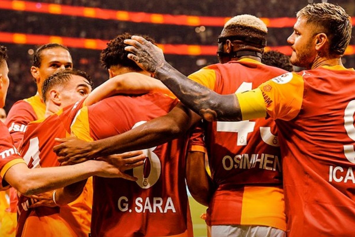 Galatasaray geriye düştüğü maçta Göztepe'yi 3-1 mağlup etmeyi başardı