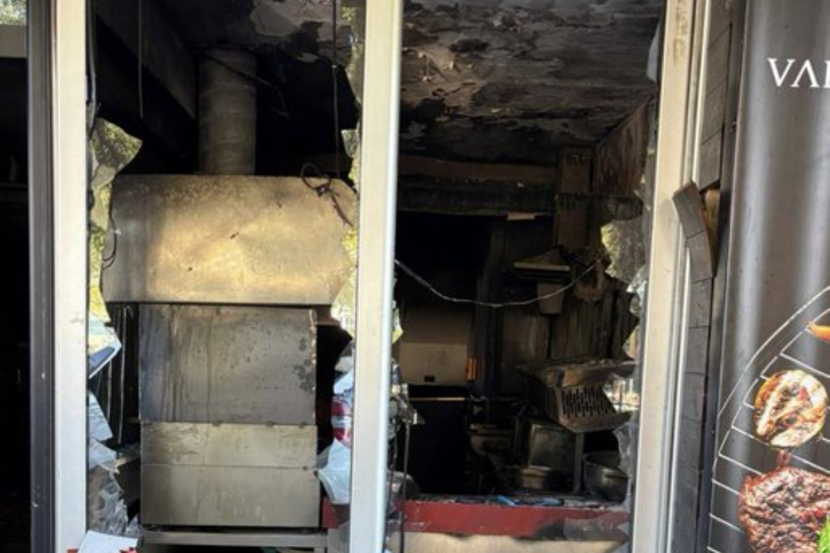 Karadağ'daki bıçaklama olayı sonrası Türk karşıtı gösteriler büyüdü, Ankara devrede