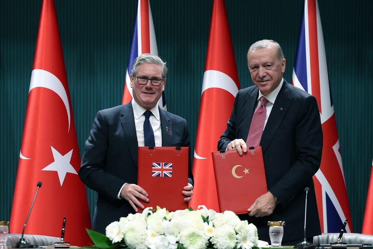 Cumhurbaşkanı Erdoğan ve İngiltere Başbakanı Starmer, Eurofighter Typhoon savaş uçağı işbirliği anlaşmasını imzaladı