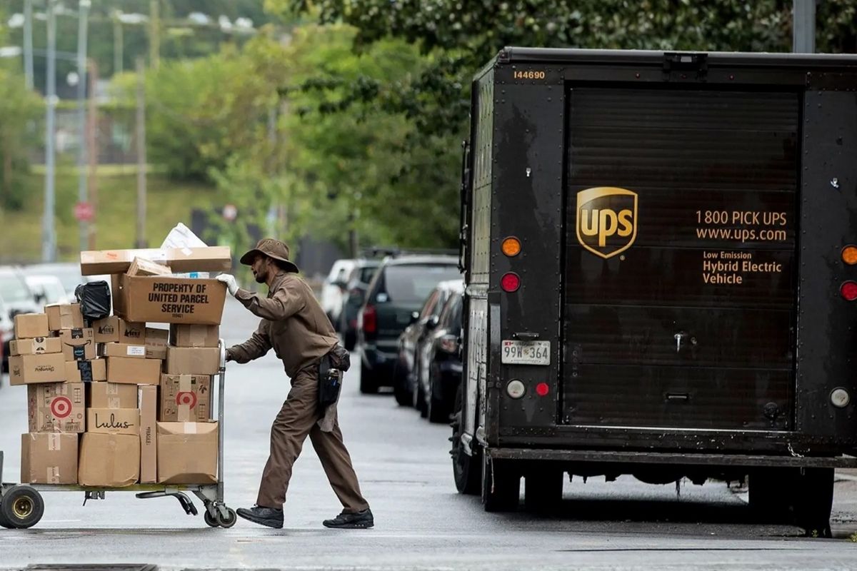 ABD'li nakliye şirketi UPS bu yıl 48 bin kişinin işine son verdi
