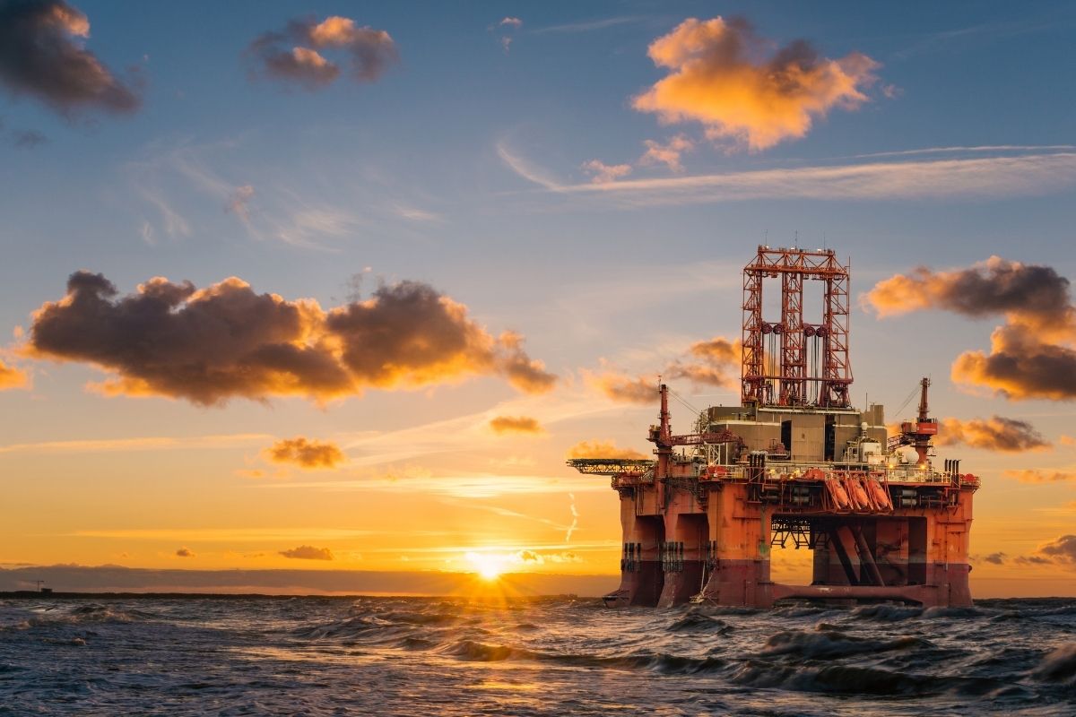 Deloitte raporuna göre, tarife krizi petrol ve gaz projelerini yavaşlatacak