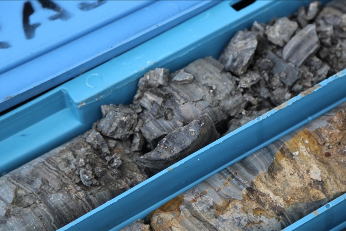 Diyarbakır’da kaya petrolü için dört sahada yirmi dört sondaj yapılacak Trakya’da ise benzer yöntemle gaz aramaları planlanıyor