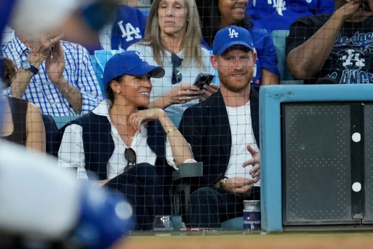 Meghan Markle ve Prens Harry, Dodgers'ın Dünya Serisi maçına katıldılar