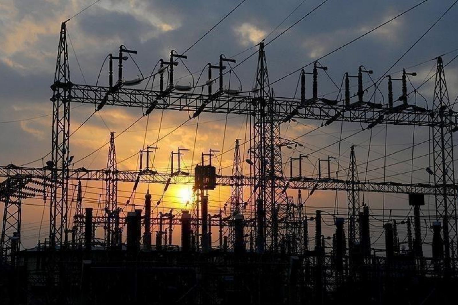 Elektrik santrallerine 1,2 milyar liralık kapasite mekanizması desteği