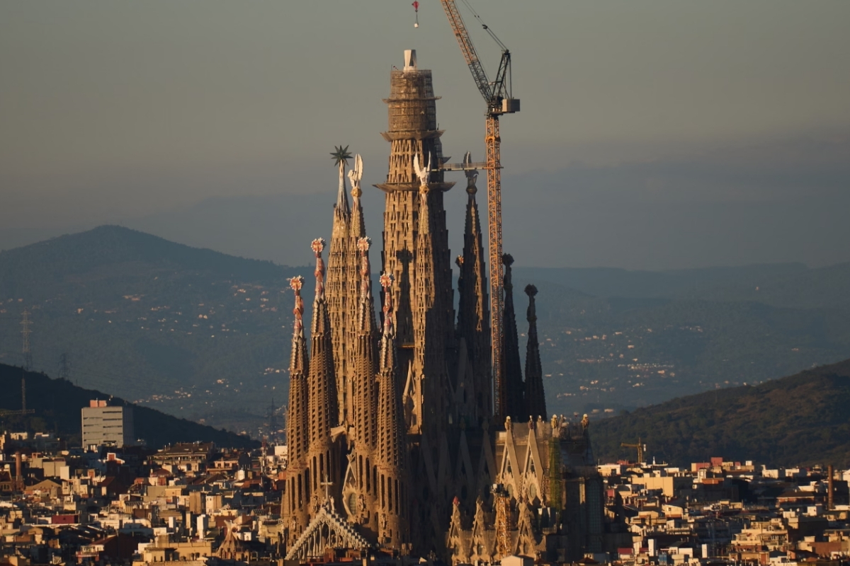 Sagrada Familia dünyanın en yüksek kilisesi ünvanına ulaştı