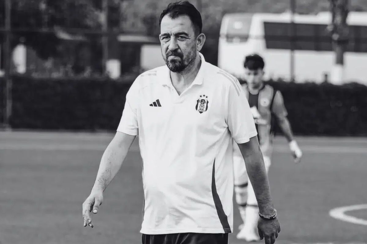 Beşiktaş'ın 17 Yaş Altı Akademi Takımı'nın antrenörü Hikmet Çapanoğlu vefat etti