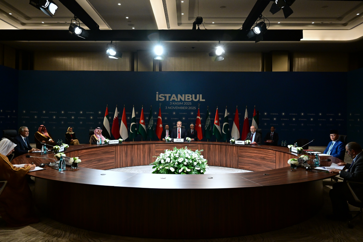 İstanbul'da Gazze konulu toplantıda konuşan Hakan Fidan, 'Türkiye Gazze'ye asker gönderecek mi?' sorusunu cevapladı