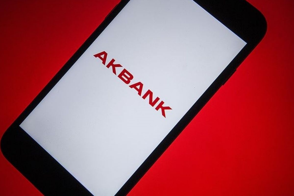 Akbank 'Ödeme Tarihini Değiştirme' özelliğini hayata geçirdi