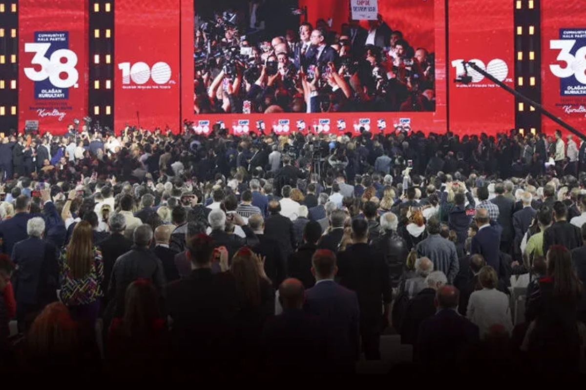 CHP’nin 38'inci Olağan Kurultayı’na ilişkin ceza davasında ilk duruşma yapıldı, mahkeme 13 Ocak’a erteledi