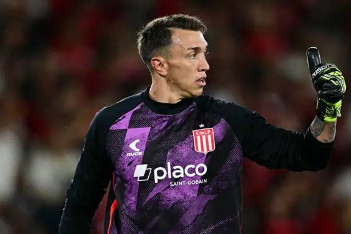 Estudiantes forması giyen Fernando Muslera, Boca Juniors maçının hakem yönetimine sert tepki gösterdi
