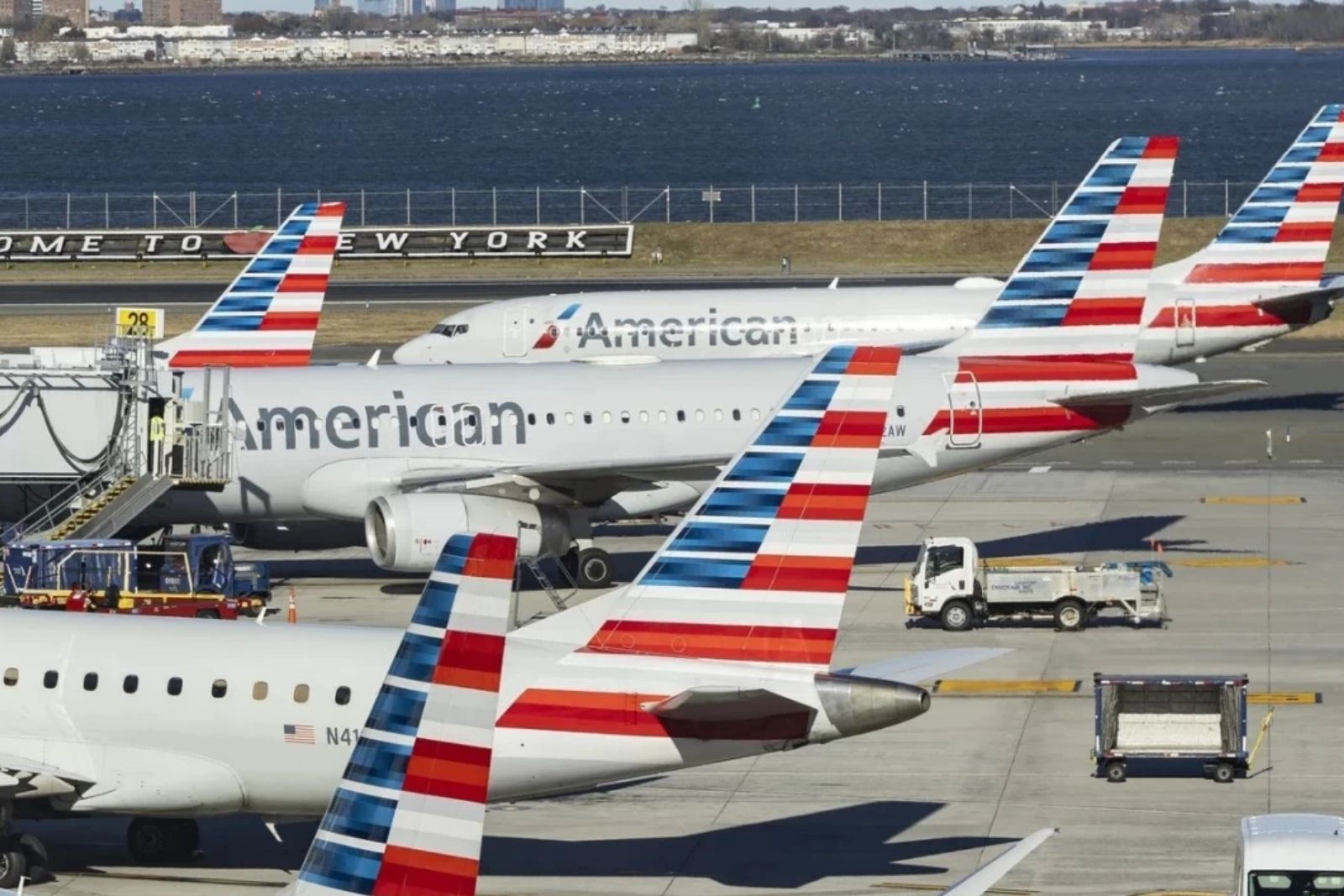 ABD Ulaştırma Bakanı Sean Duffy 40 havalimanında kapasitenin düşürüldüğünü duyurdu