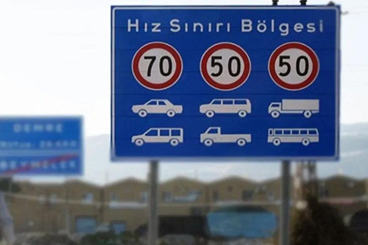 Kara yollarındaki sadeleştirme kapsamında yaklaşık 33 bin hız levhası kaldırıldı