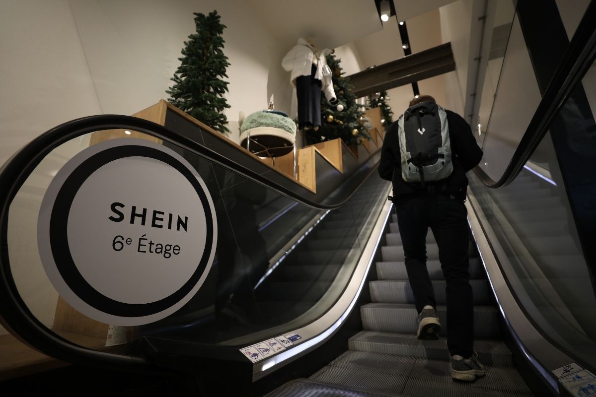 Moda dünyasının Paris’teki açılışına tepki gösterdiği Çinli moda devi Shein’e Fransız Hükümeti soruşturma açtı