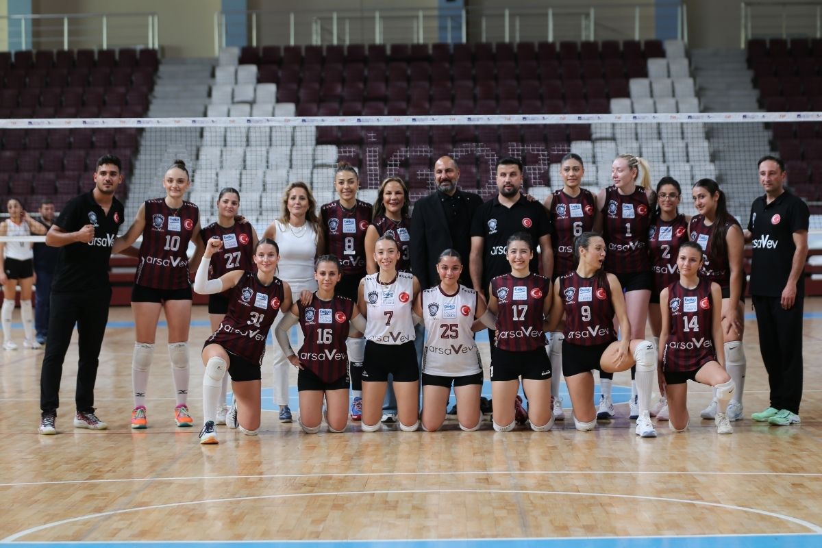 Zeren Group, ArsaVev Hatay Voleybol Spor Kulübü’yle sponsorluk anlaşması imzaladı