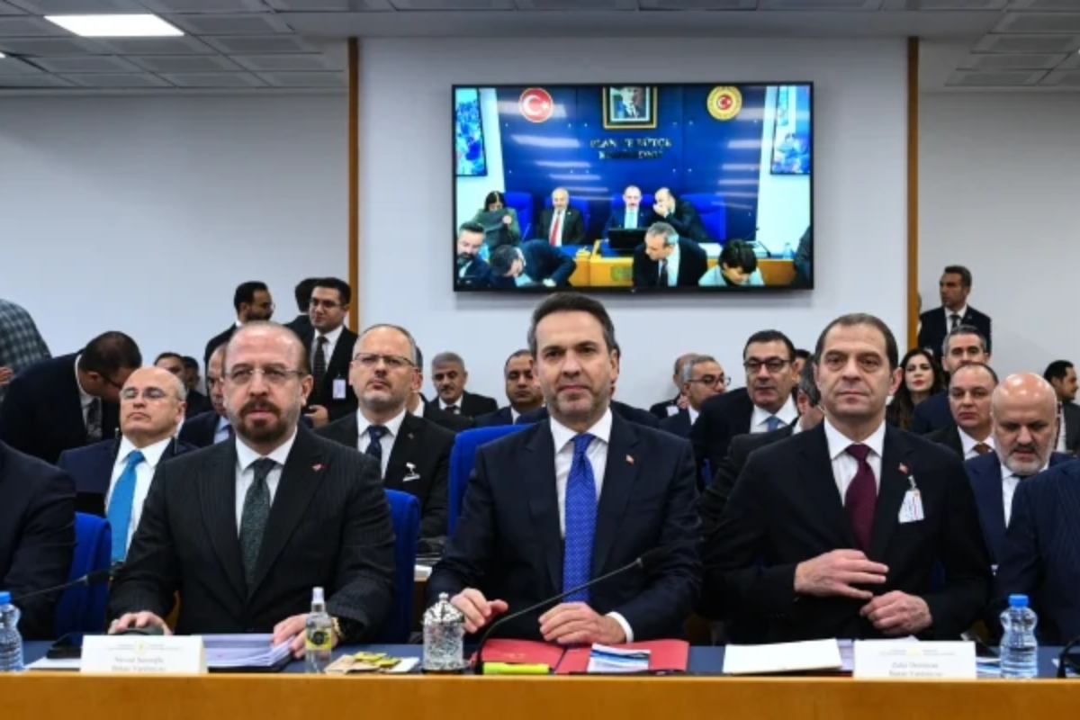 Enerji ve Tabii Kaynaklar Bakanı Alparslan Bayraktar, 2025’te 92,4 milyar metreküp doğalgaz keşfedildiğini açıkladı