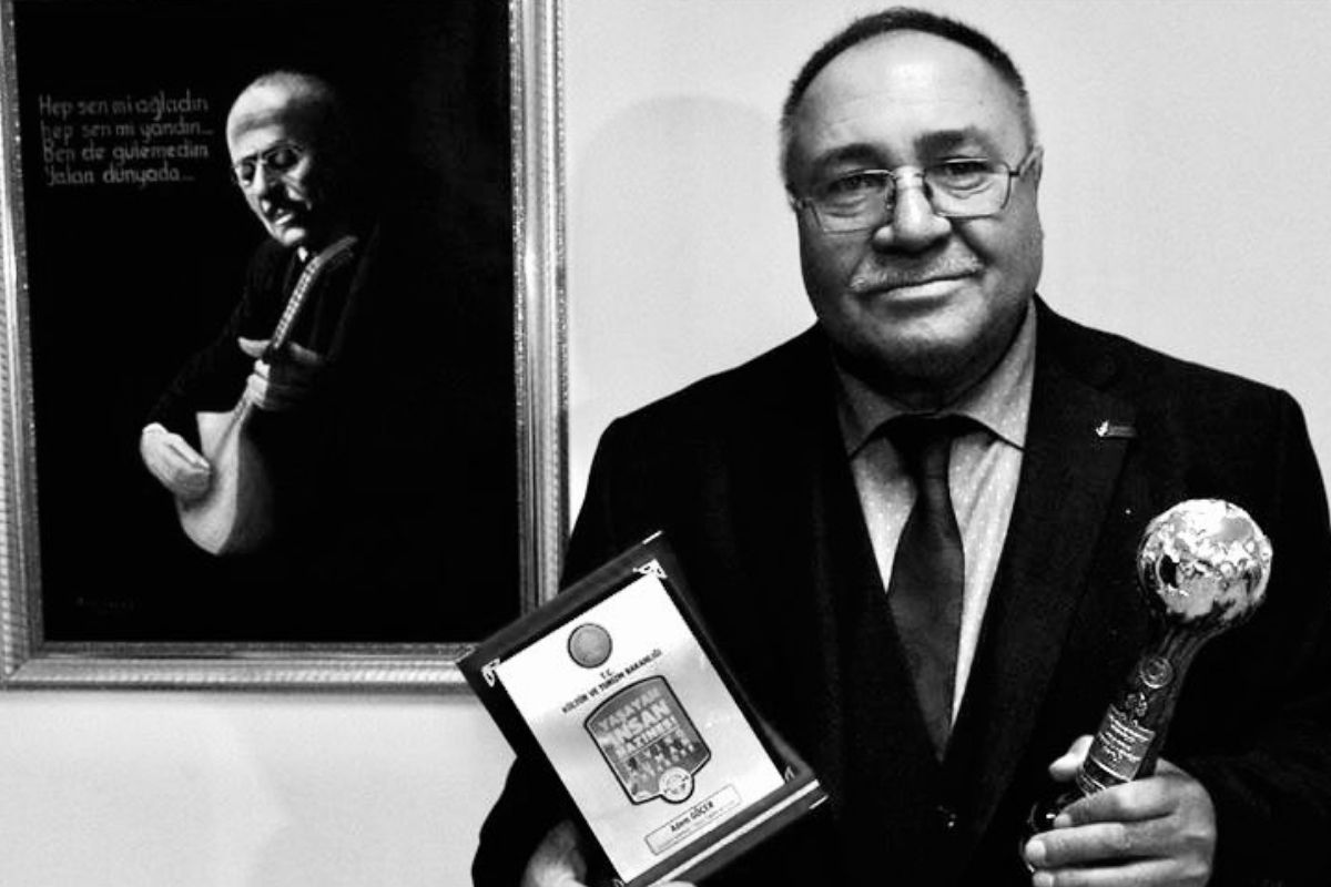 Yaşayan İnsan Hazinesi Ödülü' sahibi ve 'davulun efsanesi' olarak bilinen Adem  Göçer hayatını kaybetti - Patronlar Dünyası