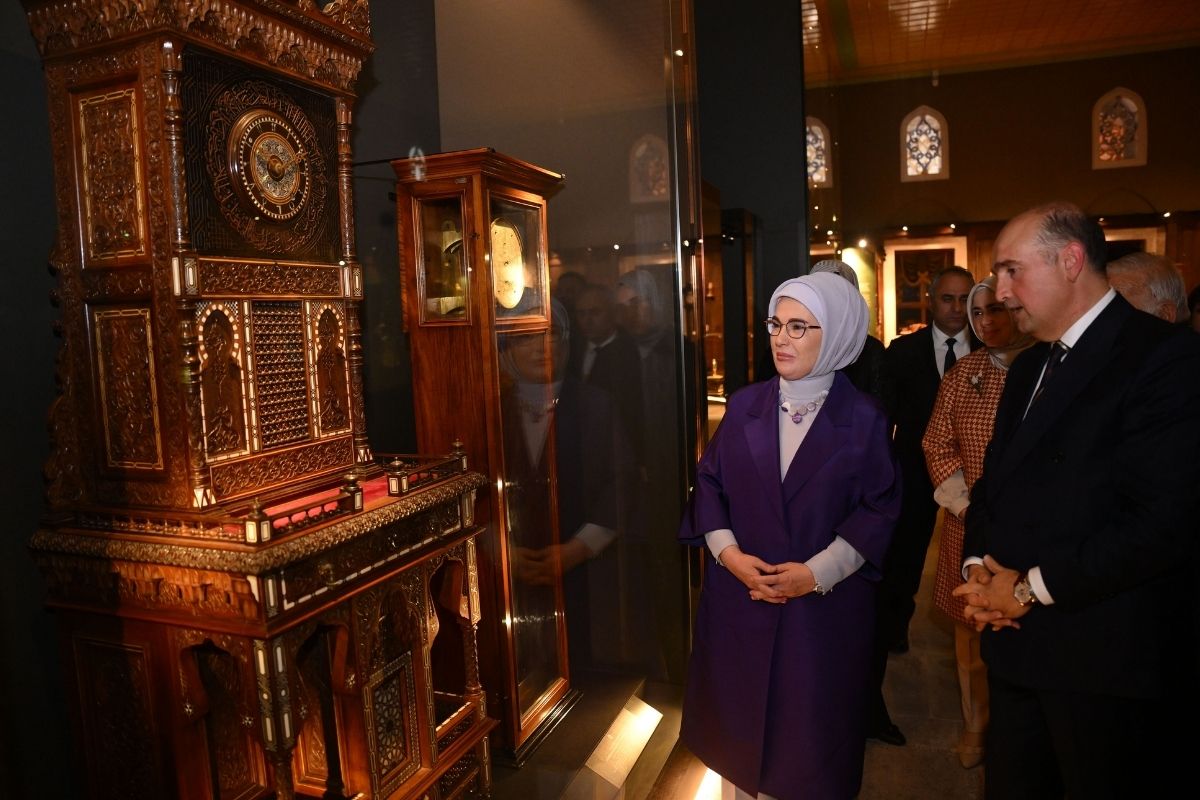 Emine Erdoğan, Topkapı Sarayı Saat Müzesi'nin açılışına ilişkin paylaşımda bulundu