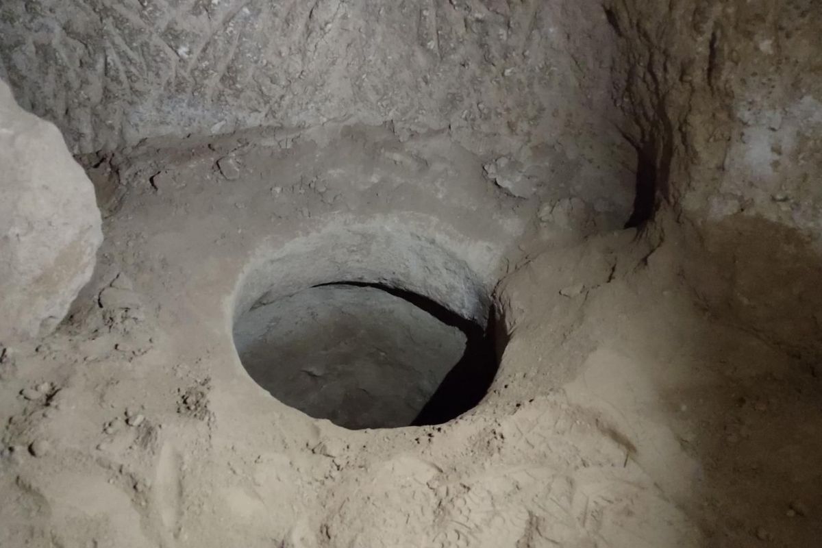 Nevşehir'de kaçak kazı yapanlar keşfettikleri yer altı şehrinde suçüstü yakalandı