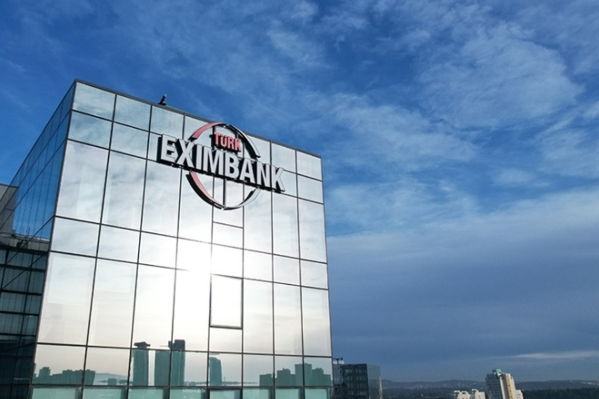 Eximbank ihracat desteklerinde kapsam genişledi müteahhitlik şirketlerine yatırım malı desteği ve akreditifli işlemlere faiz avantajı geldi