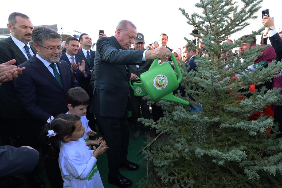 Cumhurbaşkanı Erdoğan, Milli Ağaçlandırma Günü Programı'nda orman varlığının 23,4 milyon hektara çıktığını söyledi