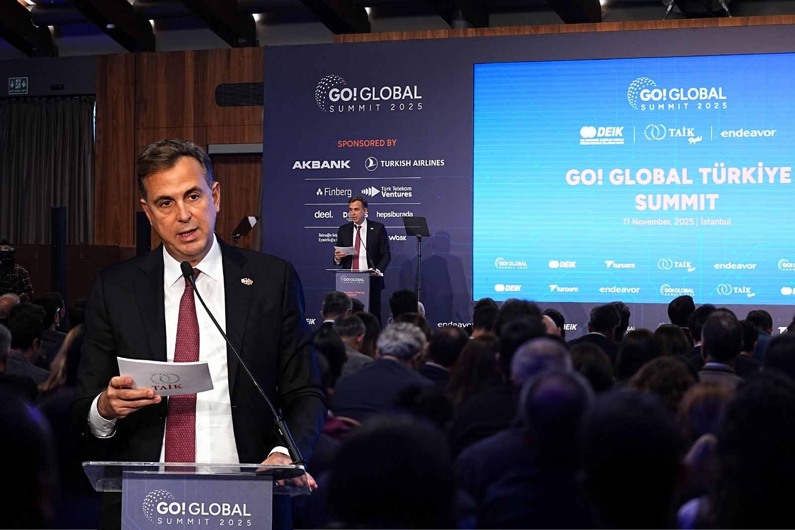 GO GLOBAL Türkiye Zirvesi'nde konuşan TAİK Başkanı Murat Özyeğin, dev satın almaları saydı ve direnç vurgusu yaptı