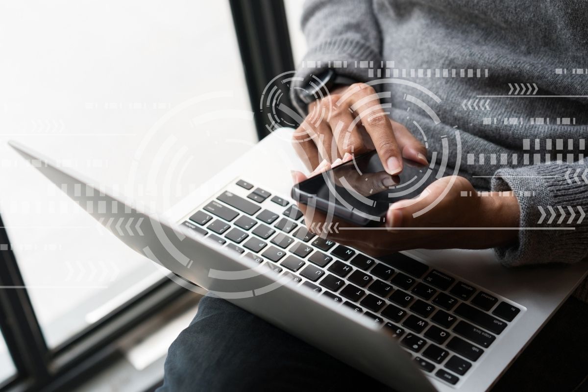 Google, SMS kimlik avı yürüten Çin merkezli siber suç grubuna dava açtı