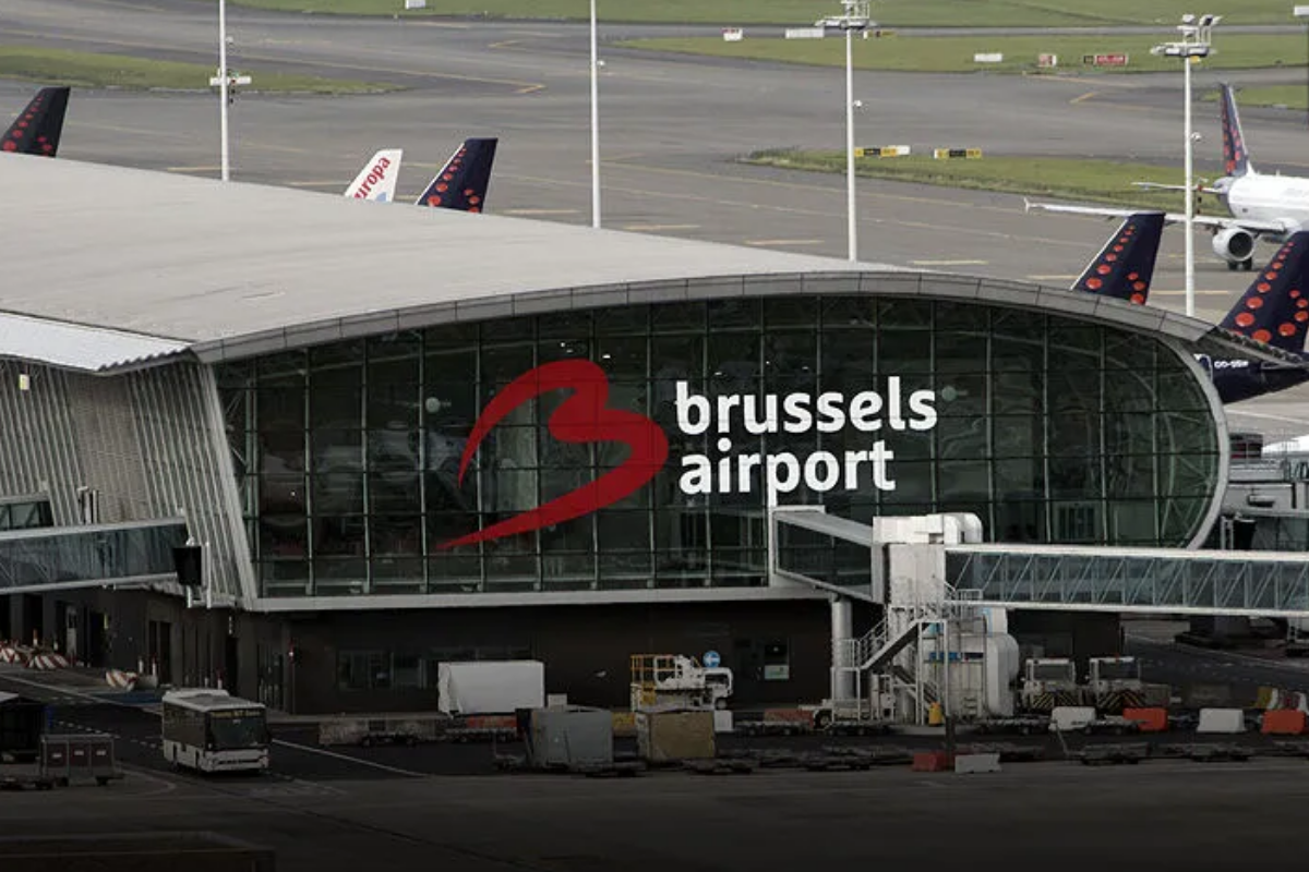 Brüksel havalimanında dron ihbarı nedeniyle uçuşlar kısa süreliğine durduruldu