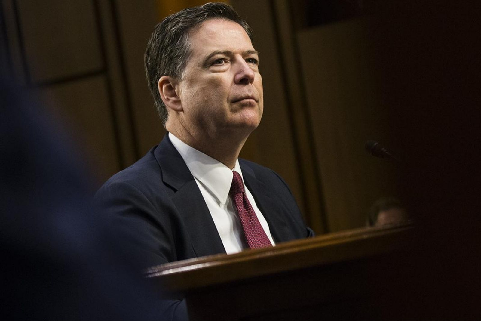 ABD'de eski FBI direktörü ve New York Başsavcısı haklarındaki davaların düşürülmesini istiyor