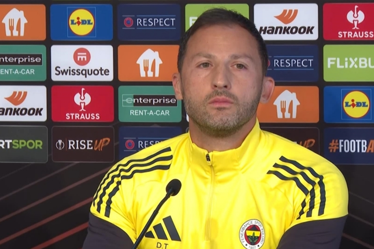 Fenerbahçe Teknik Direktörü Domenico Tedesco, milli maçlar nedeniyle lige verilen arada basın mensuplarıyla bir araya geldi