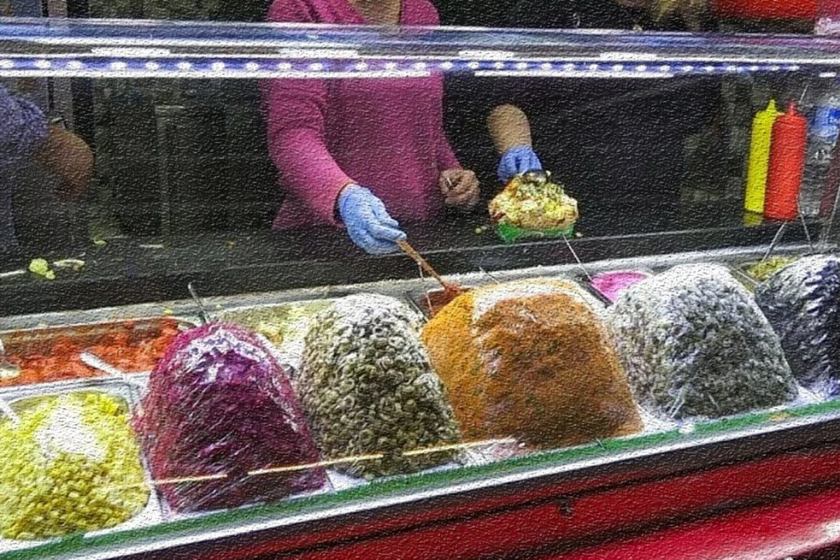 İstanbul'da midye ve kumpirden zehirlenme olayında iki çocuğun ardından anne de öldü