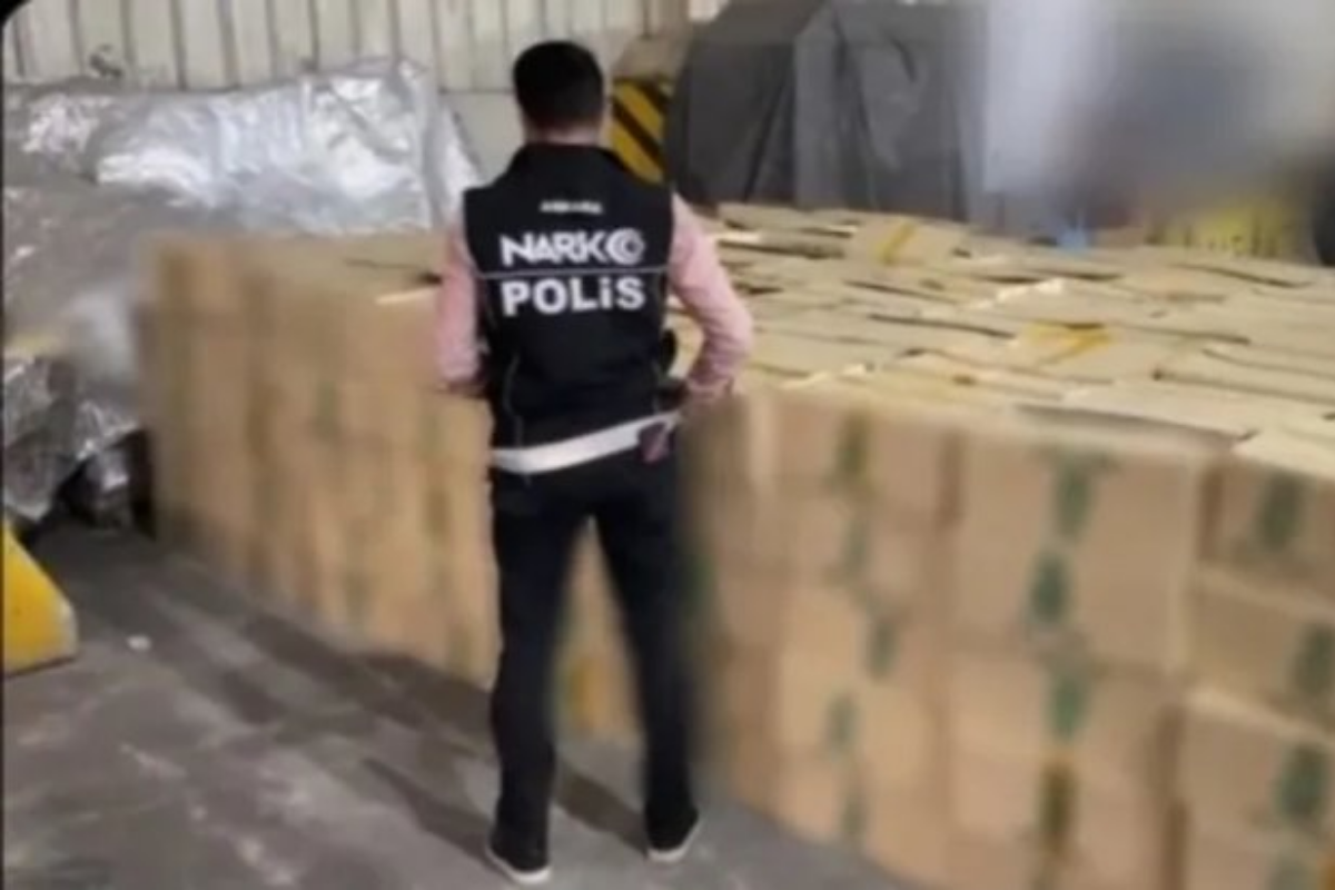 Derince Limanı'nda 1 ton 508 kilogram uyuşturucu ele geçirildi, 5 şüpheli yakalandı