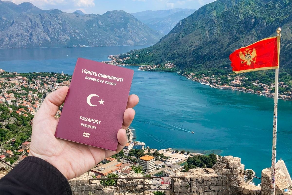 Karadağ, Türkiye ile vizesiz seyahati yeniden uygulamaya koyacak