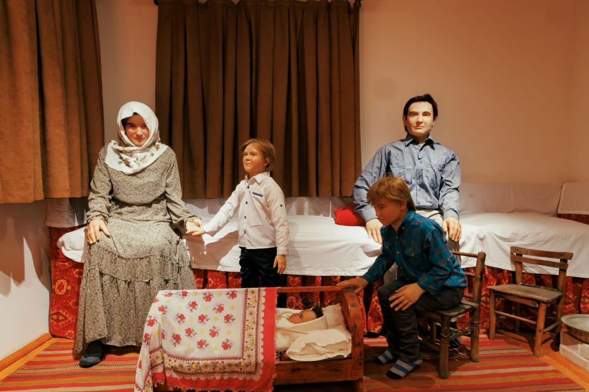 Kültür ve Turizm Bakanlığı ve TİKA iş birliğiyle restore edilen Naim Süleymanoğlu’nun Mestanlı’daki evi müze olarak açıldı